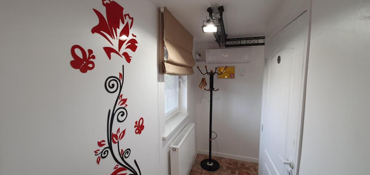 Aparthotel 3 ,, Cosy House Studio" & Parking Kaunas Exterior photo