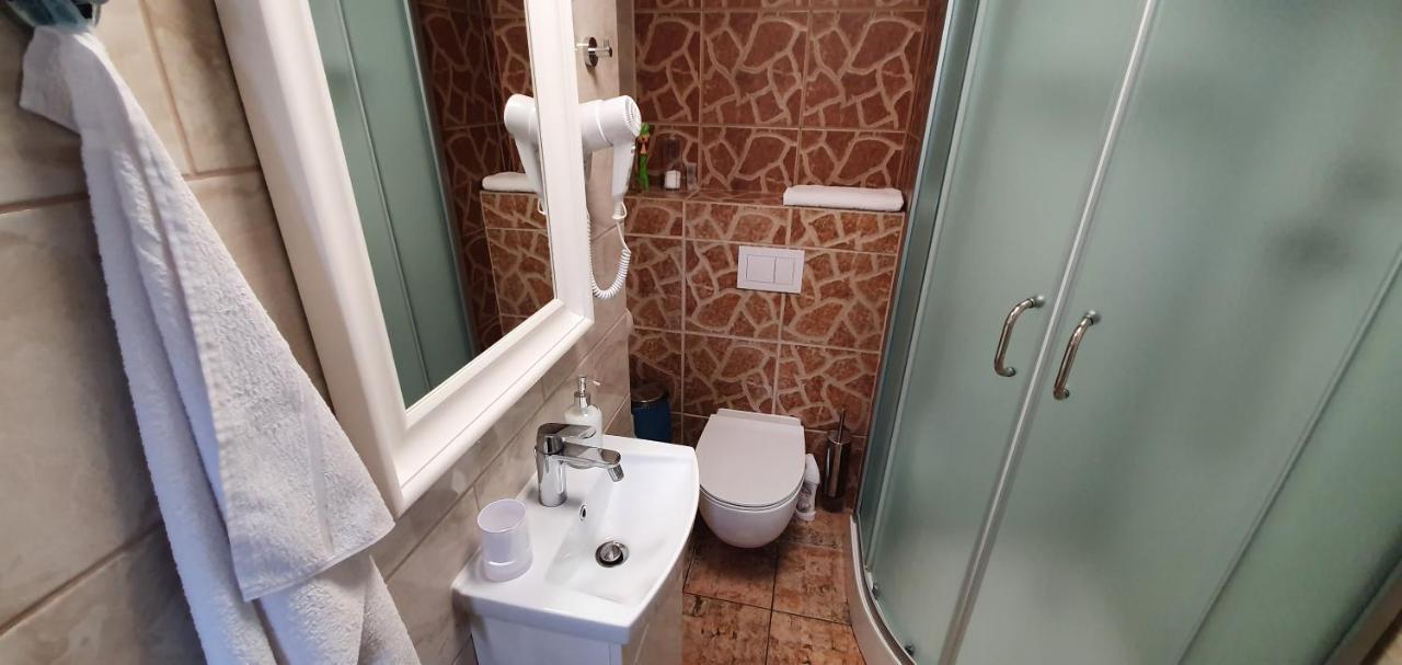 Aparthotel 3 ,, Cosy House Studio" & Parking Kaunas Exterior photo